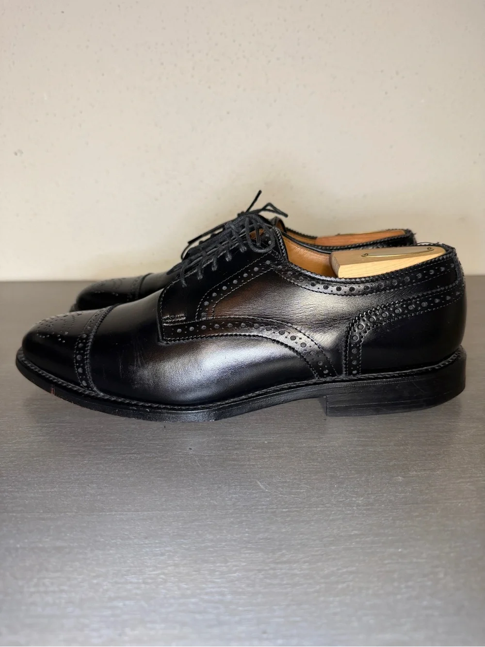 Allen Edmonds Sanford 5207 Walnut Black Leather Brogue Cap Toe Shoes Men's 8.5 E